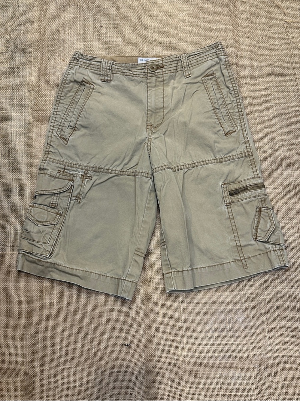 Old Navy Boys Cargo Shorts in khaki